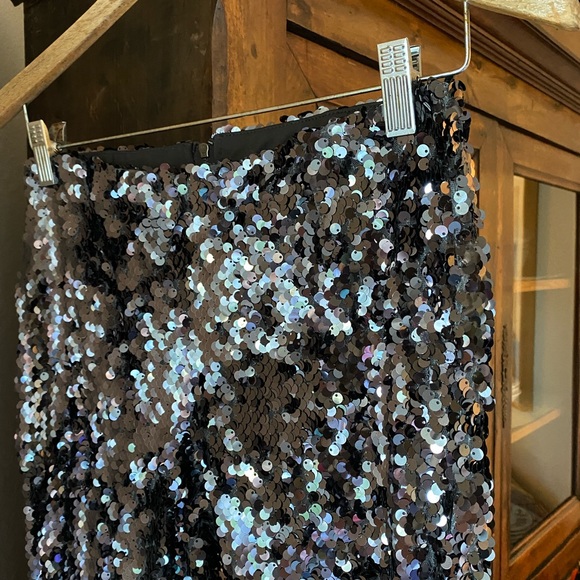 Forever 21 Dark Grey Cropped Sequin Pants - Picture 7 of 8